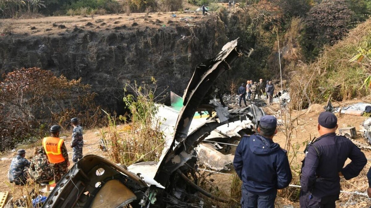 Крушение вертолета рядом с Катманду унесло пять жизней