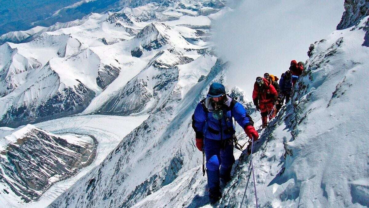 Nepal Increases Everest Climbing Fees to Address Environmental Concerns